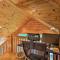 Cozy Boone Cabin with Deck Close to Downtown! - 布恩