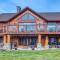 Pine Ridge, Log Home with Lake View and Backyard - Invermere