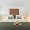Santa Brigida Window Suite