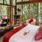 Trogon House and Forest Spa - The Crags