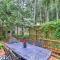 Lakefront Plymouth Cottage with Private Hot Tub - Plymouth