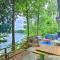 Lakefront Plymouth Cottage with Private Hot Tub - Plymouth
