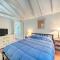 Couples Getaway Near Beaches Northport Cottage