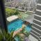 1 Traders Garden 1BR Pool View with HiSpeed Internet Netflix - Cheras