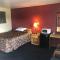 Parkway Motel