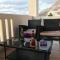 1 Bed - Sleeps 2 - Private Balcony - Free Parking