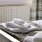 Home Away From Home - 2 Bed FREE Parking & Wifi