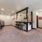 Sunrise Pines- Executive Suites & Private Baths