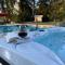 Luxury Riverside Estate - 3BR Home or 1BR Cottage or BOTH - Sleeps 14 - Swim, fish, relax, refresh - أندرسون