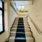 Yals Town Inn