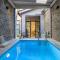 Incomparable Plakas Luxury Apt Private Pool