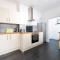 Jasmine Villa B - Ideal for QMC & Uni - Free parking