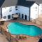 Atria Hotel and RV McGregor