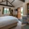 Rawcliffe House Farm Studios, Peaceful North York Moors Retreat
