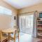 Bachelor Sunshine Retreat