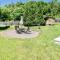 Hidden Gem Location, Privacy, Game Room, Hot Tub, Fire Pit, Flat Lot Family Fun