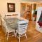 Hidden Gem Location, Privacy, Game Room, Hot Tub, Fire Pit, Flat Lot Family Fun