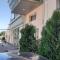 Hotel SUGD & Guest House