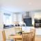 Spacious & Contractor & Family & Private Parking & Garden - Bedford