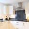 Spacious & Contractor & Family & Private Parking & Garden - Bedford