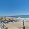 Lets in the Sun Playa Fontanilla Apartment