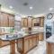 Best of Lake Conroe - Sleeps 16 - Lakefront Memories