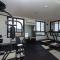 Aion Suites 302 – Lindo apartamento com Vista para o Mar, a 60m da Praia de Bombinhas, com Piscina e Academia no Rooftop.