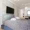 Moderna Central Luxury Apartment with Parking in Gdynia by Noclegi Renters