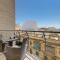 Luxury Apartment with Balcony, Central Area