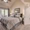 Cozy and Deluxe Branson Condo Balcony and Pool Access - Branson