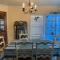 1 mile to Fort Sill! The CaroleBelle Cottage sleeps 8 with hottub,grills,firepit