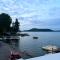 Lake View Motel