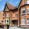 Feel Home in 1 or 2BR Apartments with Parking - Bedford