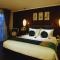 Hotel Emerald Waters Classy