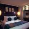 Hotel Emerald Waters Classy