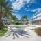 Luxury 1 bed apartment near Seven Mile Beach at The Grove - Villa Caribbean Blues - Upper Land