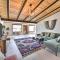 Chic Joshua Tree Pad with Mountain Views and Hot Tub