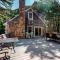 Lighthouse Lodge