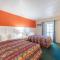 Captains Table Hotel by Everglades Adventures