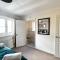 4 Bedroom house for Contractors,family,free parking,study,internet in ipswich
