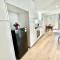 1 Bedroom Modern Apartment Near Crown and CBD