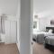 Skyvillion - STEVENAGE SPACIOUS COMFY 2BED HOUSE with Garden, Free WiFi & Parking - Shephall