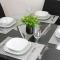 Skyvillion - STEVENAGE SPACIOUS COMFY 2BED HOUSE with Garden, Free WiFi & Parking - Shephall