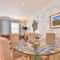 Lisburne Place - Luxury Three Bedroom Town House