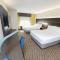 Holiday Inn Express and Suites Springfield Medical District by IHG
