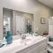 Dtwn Bull Shoals Condo 1 Mi to Lake Access!