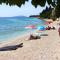 Apartments by the sea Brist, Makarska - 508 - بوداكا