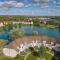 Charming Lake House nature retreat in Cotswold Water Park, South Cerney near Cirencester