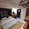 Courtyard Luxury Suites “MARIANTHI”