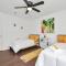 Hidden Gem Safari Home w/ Backyard Near Midtown